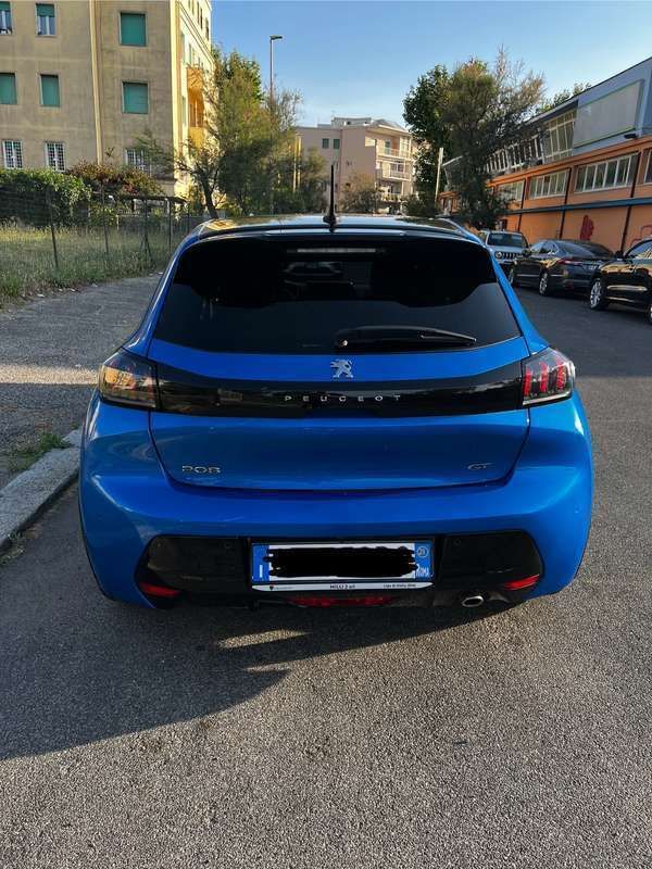 Usata Peugeot 208 GT 101 CV (74 kW) 2021 Blu/azzurro Utilitaria