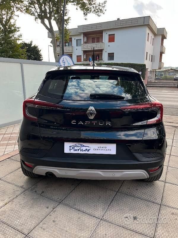Usata Renault Captur Zen 95 CV (69 kW) 2020 Nero(met.) SUV