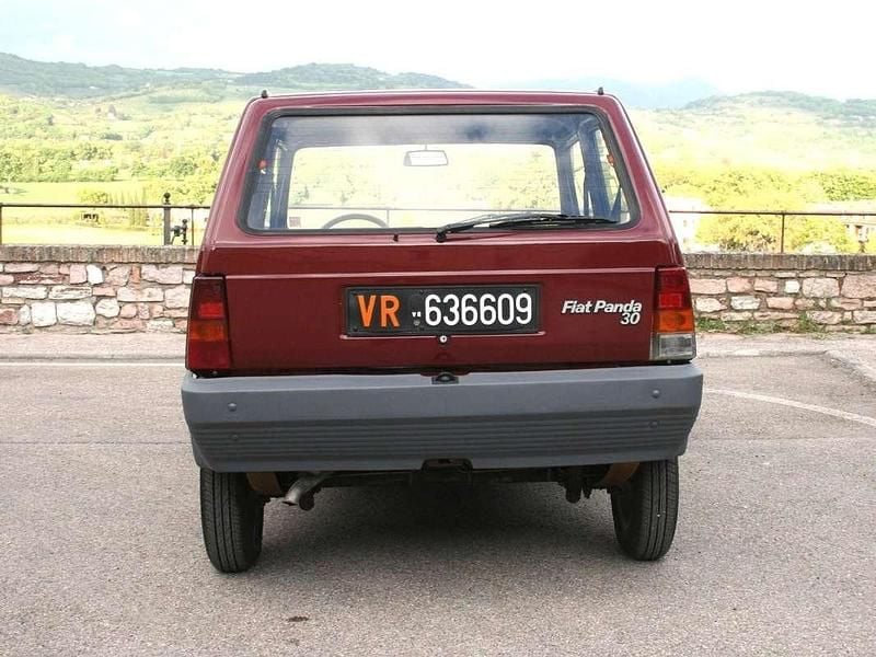 Usata Fiat Panda 30 CV (22 kW) 1983 Marrone Utilitaria