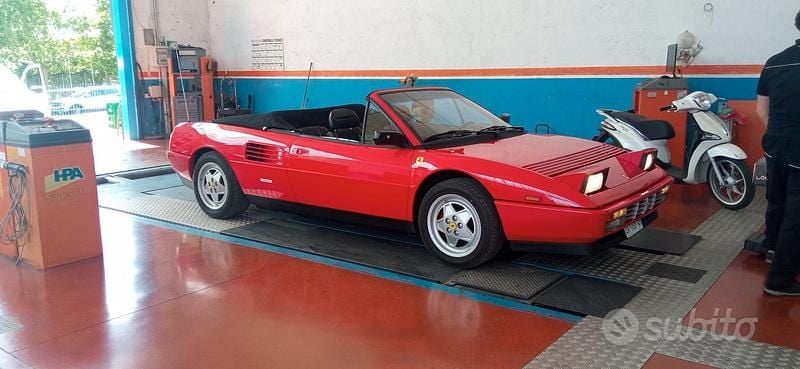 Usata Ferrari Mondial 1990 Rosso Cabrio