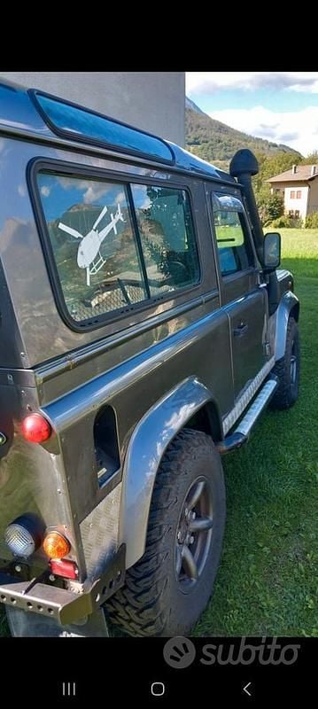 Usata Land Rover Defender 122 CV (89 kW) 2004 SUV