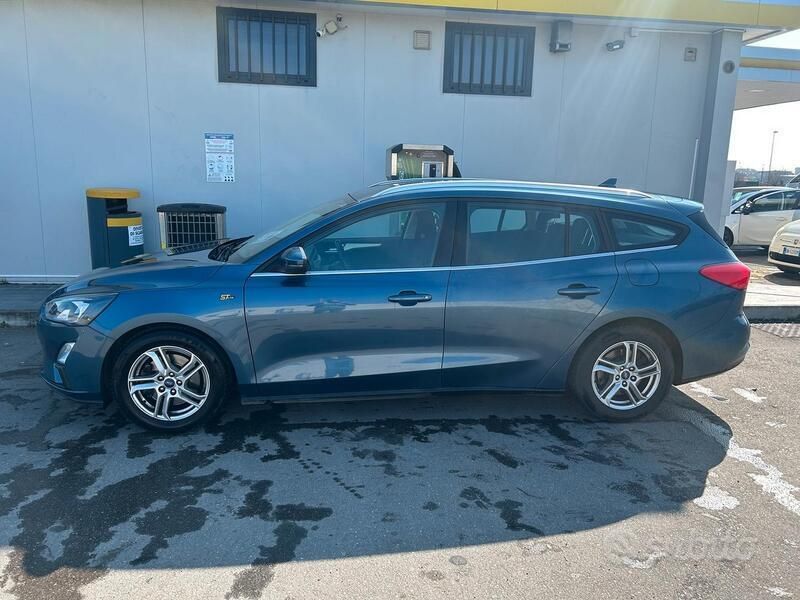 Usata Ford Focus 120 CV (88 kW) 2020 Blu Station wagon