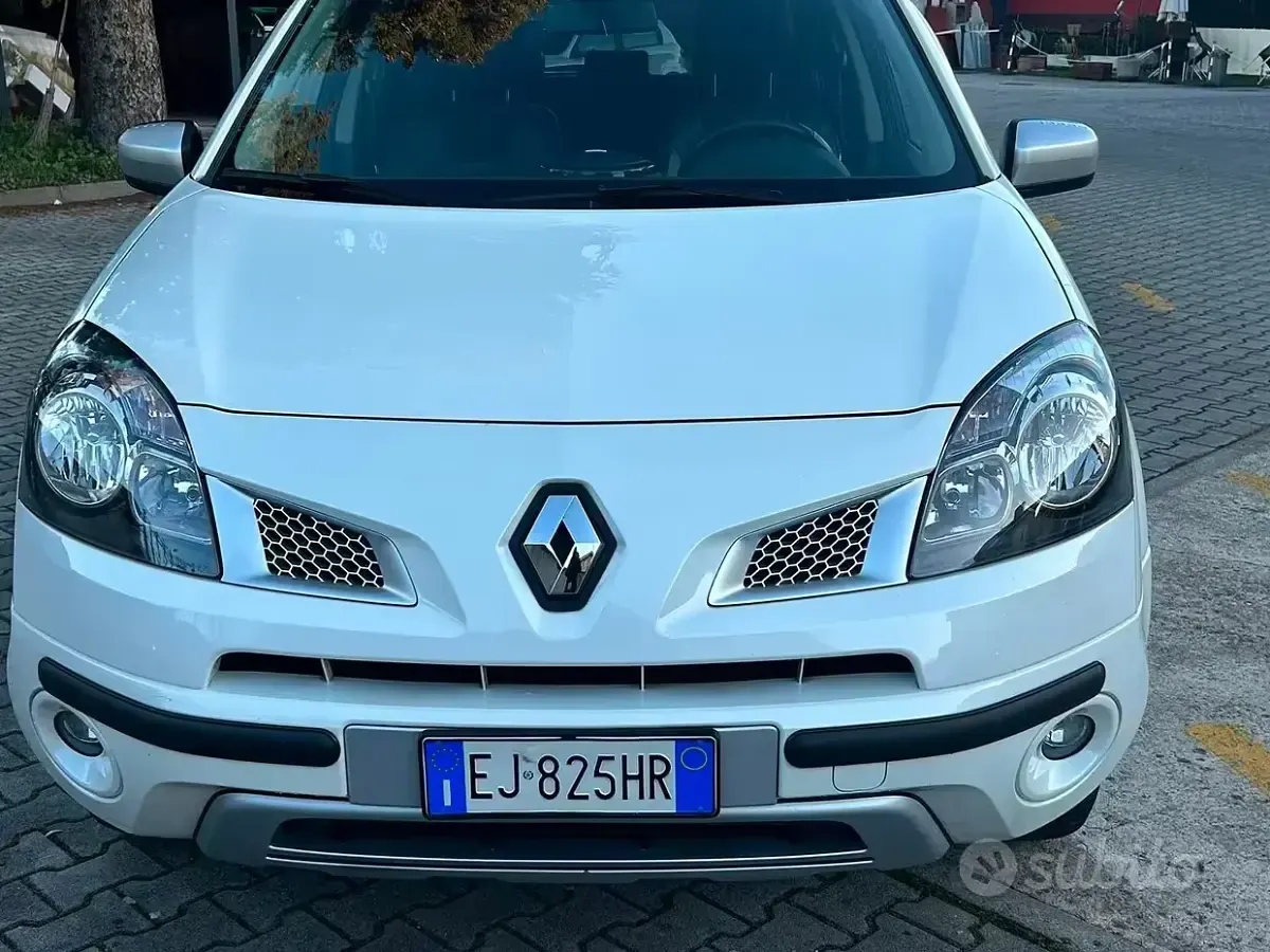 Usata Renault Koleos Bose Edition 150 CV (110 kW) 2011 Bianco SUV