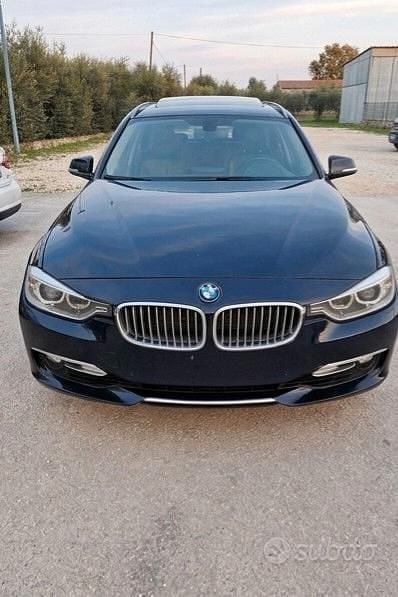 Usata BMW 330 258 CV (189 kW) 2014 Blu Station wagon