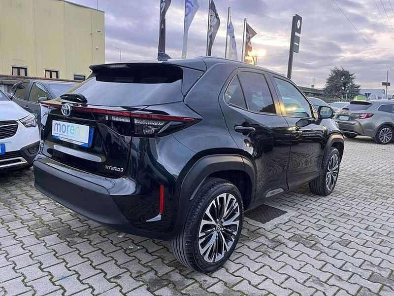 Usata Toyota Yaris Cross Lounge 116 CV (85 kW) 2022 Nero SUV