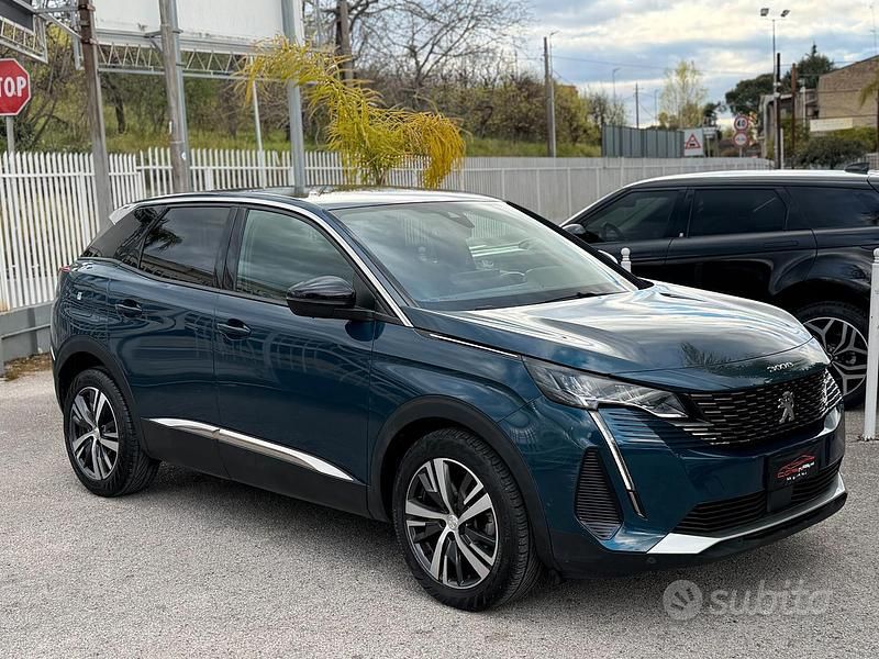 Usata Peugeot 3008 Allure 131 CV (96 kW) 2023 Blu SUV