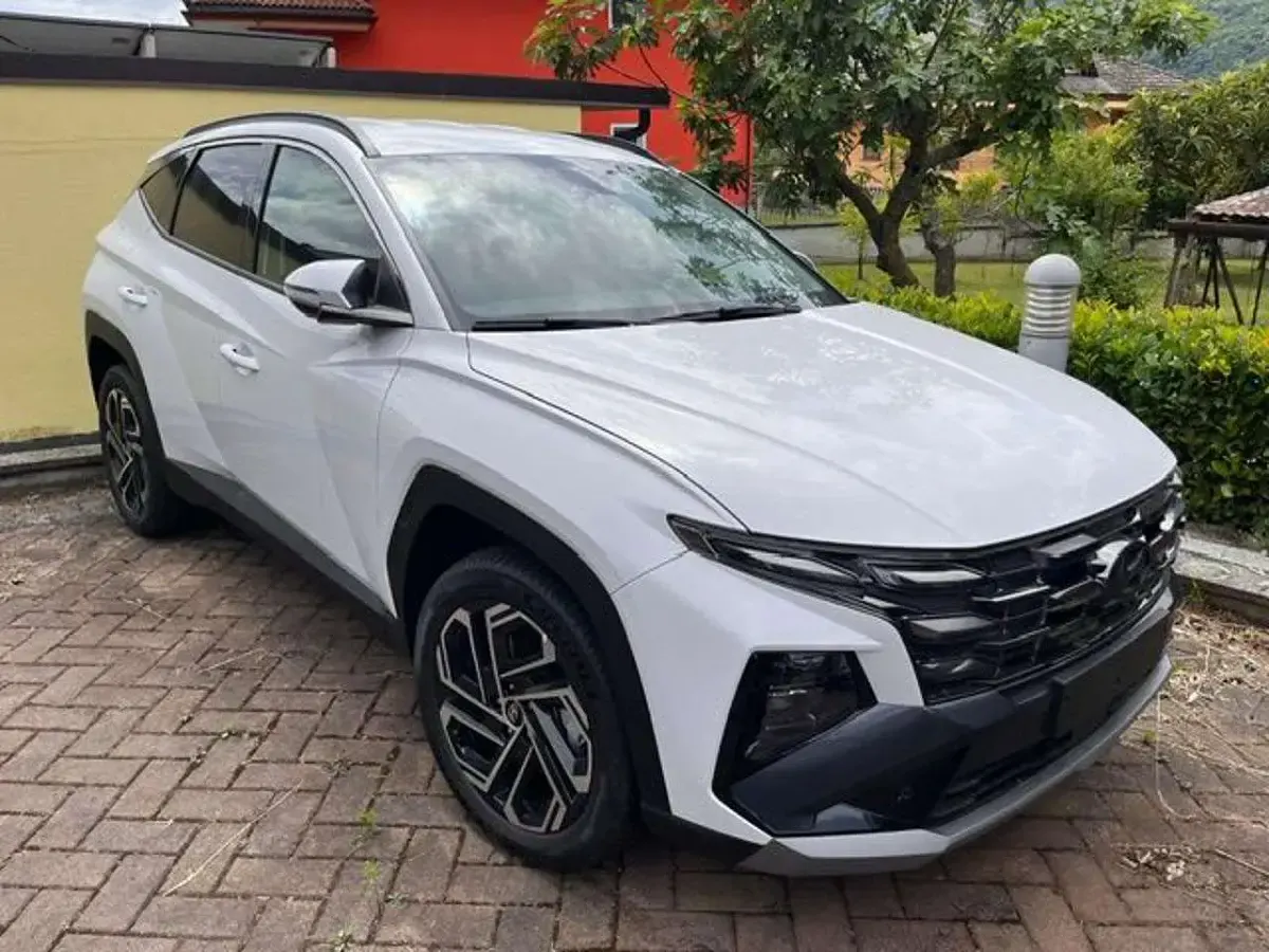 Nuova Hyundai Tucson 179 CV (131 kW) 2026 Bianco SUV