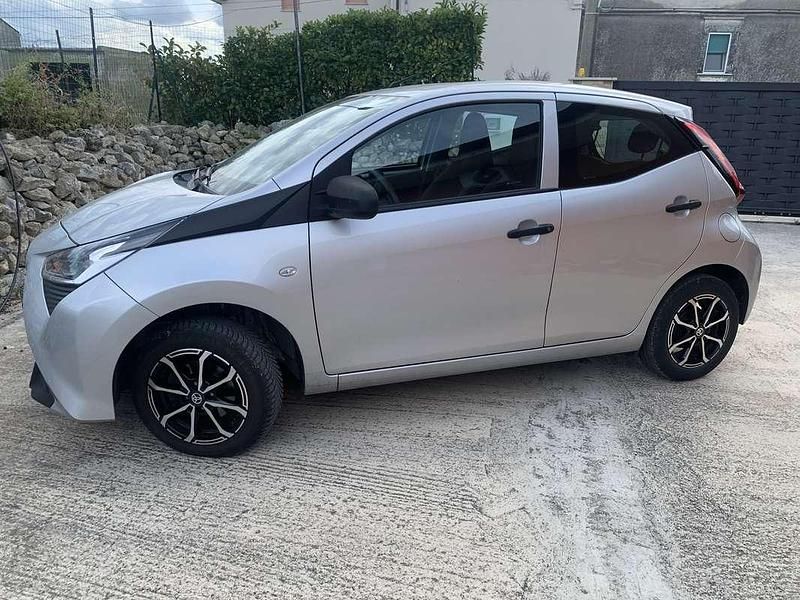 Usata Toyota Aygo 72 CV (52 kW) 2020 Utilitaria