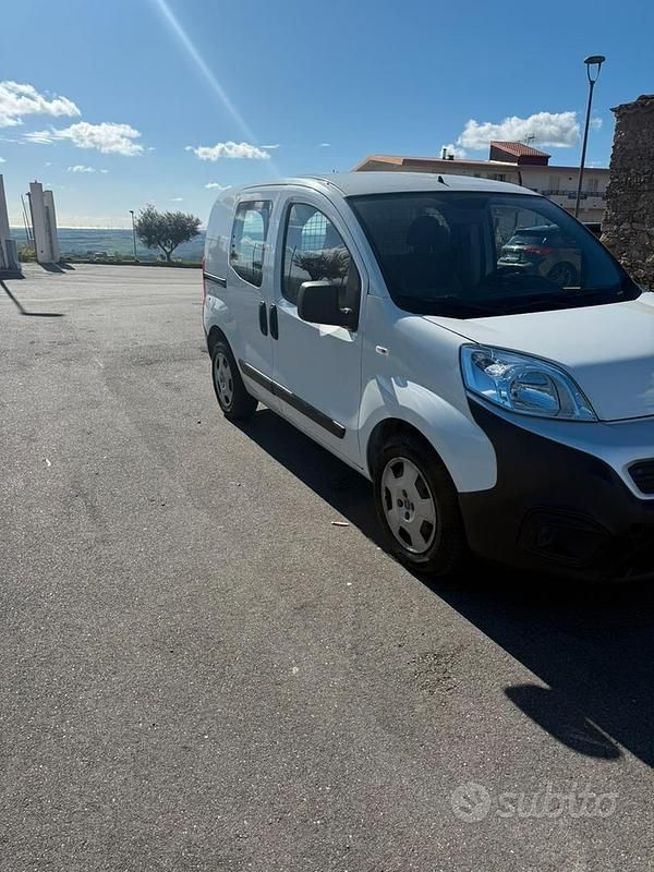 Usata Fiat Fiorino 95 CV (69 kW) 2021 Monovolume