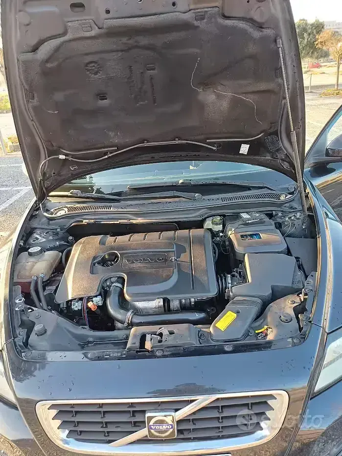 Usata Volvo V50 109 CV (80 kW) 2010 Nero Station wagon