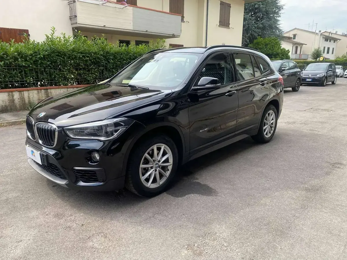 Usata BMW X1 150 CV (110 kW) 2017 Nero SUV