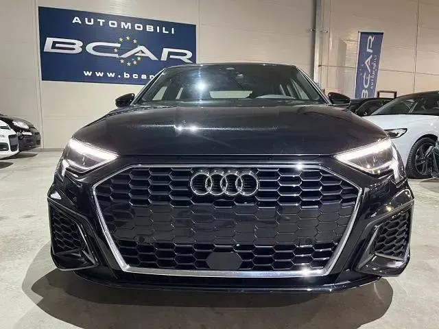 Usata Audi A3 e-tron S-Line 149 CV (109 kW) 2024 Nero Utilitaria