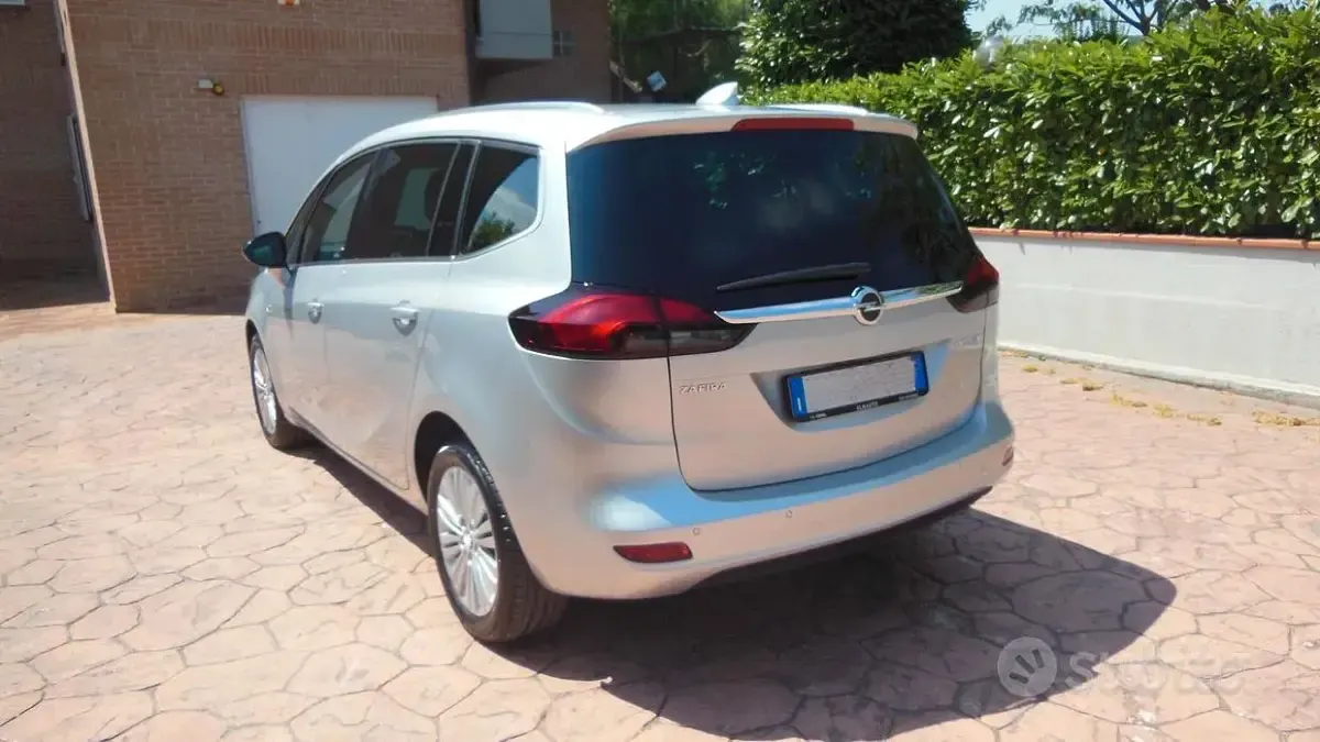 Usata Opel Zafira Innovation 150 CV (110 kW) 2017 Grigio Monovolume