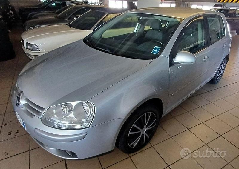 Usata VW Golf V Comfortline 105 CV (77 kW) 2007 Grigio Berlina