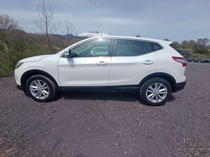 Usata Nissan Qashqai 360º 110 CV (80 kW) 2015 Bianco SUV