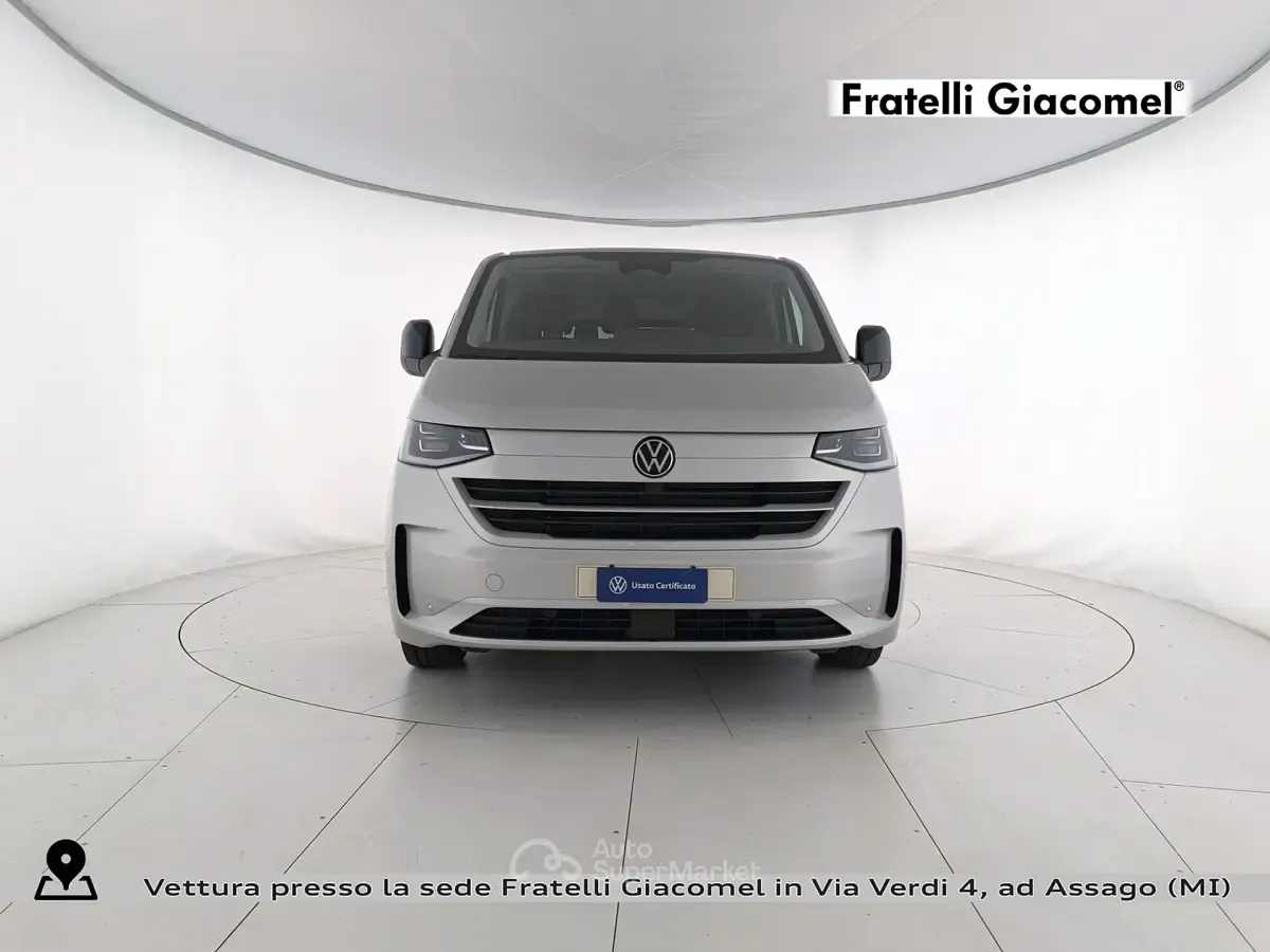 Usata VW Caravelle Life 150 CV (110 kW) 2025 Gray Furgone