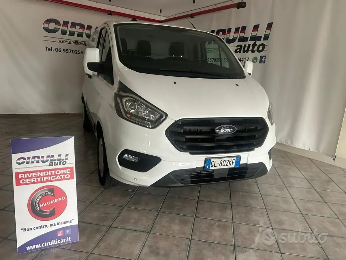 Usata Ford Transit Custom Trend 131 CV (96 kW) 2023 Bianco pastello Berlina