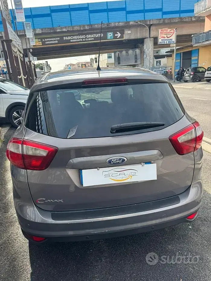 Usata Ford C-MAX Titanium 116 CV (85 kW) 2014 Grigio Monovolume
