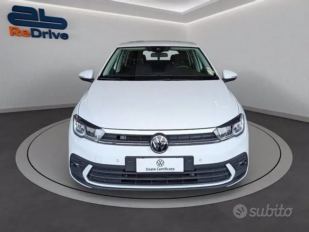 Usata VW Polo Life 95 CV (69 kW) 2024 Bianco Utilitaria