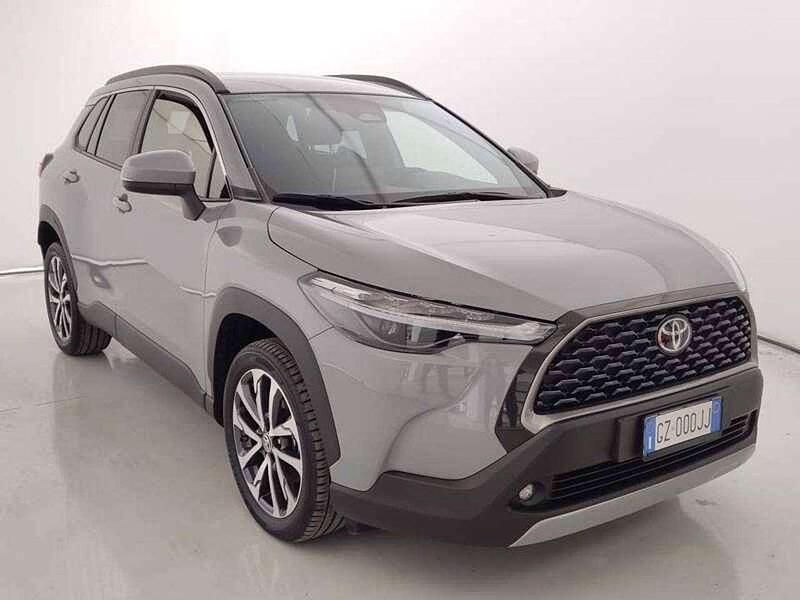 Usata Toyota Corolla Cross Trend 98 CV (72 kW) 2025 Grigio SUV