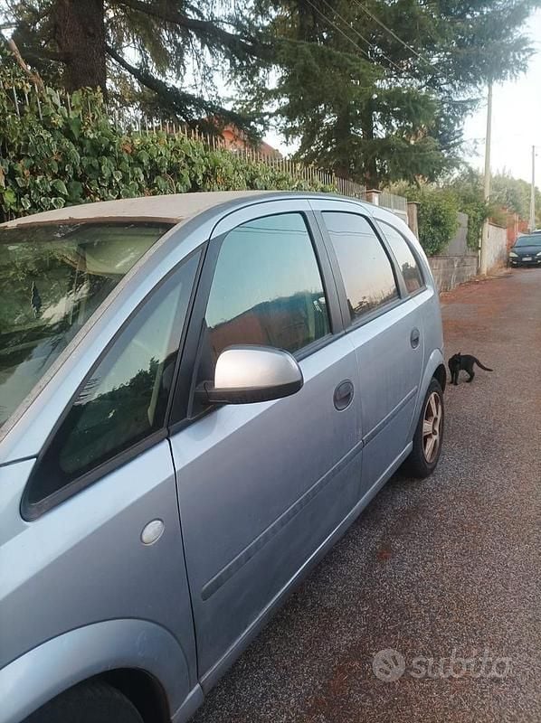Usata Opel Meriva 90 CV (66 kW) 2005 Monovolume