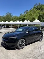 Usata Opel Corsa 101 CV (74 kW) 2024 Nero Utilitaria