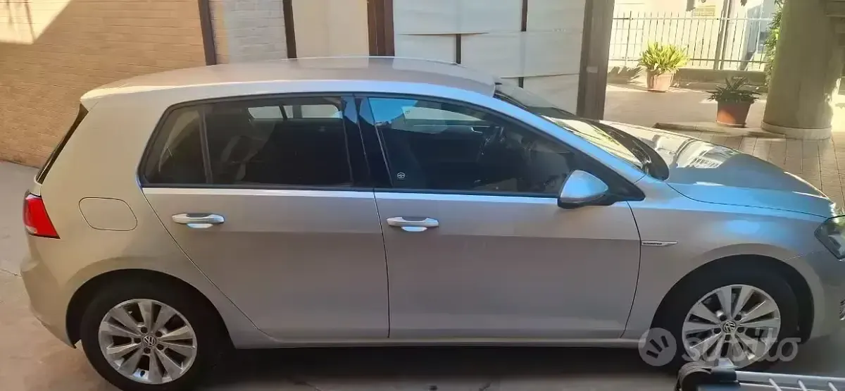 Usata VW Golf VII 110 CV (80 kW) 2014 Grigio Berlina