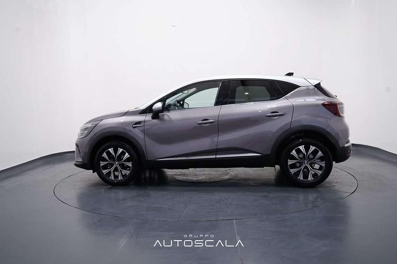 Usata Renault Captur Techno 91 CV (66 kW) 2024 Grigio SUV