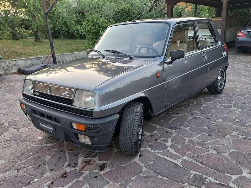Usata Renault R5 110 CV (80 kW) 1983 Utilitaria