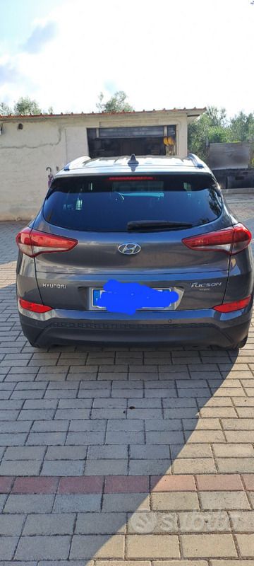 Usata 2015 Hyundai Tucson Xpossible SUV | 11.900 € (Buon prezzo) - Immagine 1/4