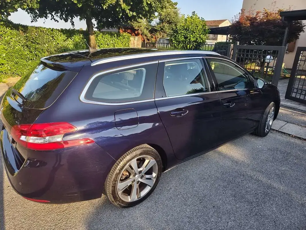 Usata Peugeot 308 SW Allure 131 CV (96 kW) 2019 Station wagon