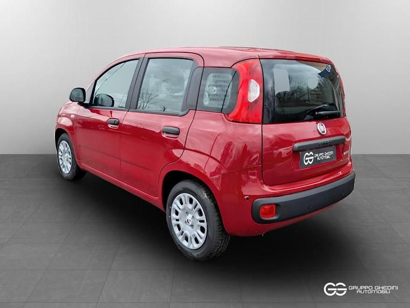 Nuova Fiat Panda Icon 69 CV (50 kW) 2025 Rosso passione pastello rosso passione pastello Utilitaria