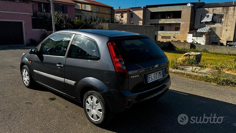 Usata Ford Fiesta 68 CV (50 kW) 2008 Utilitaria