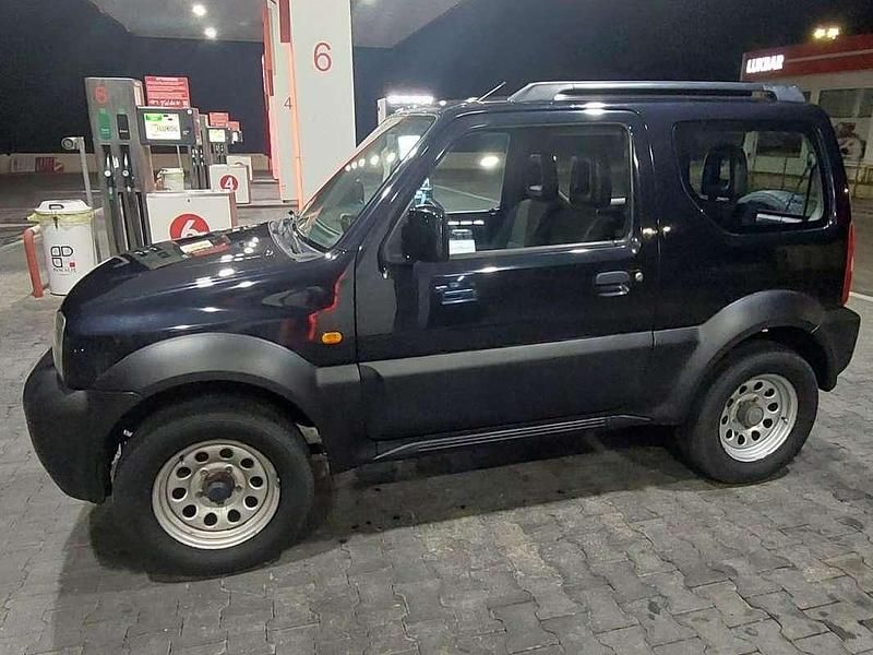 Usata Suzuki Jimny 86 CV (63 kW) 2007 Nero SUV