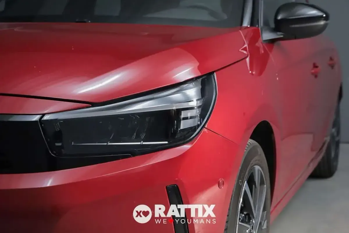 Usata Opel Corsa 101 CV (74 kW) 2025 Kardio red Utilitaria
