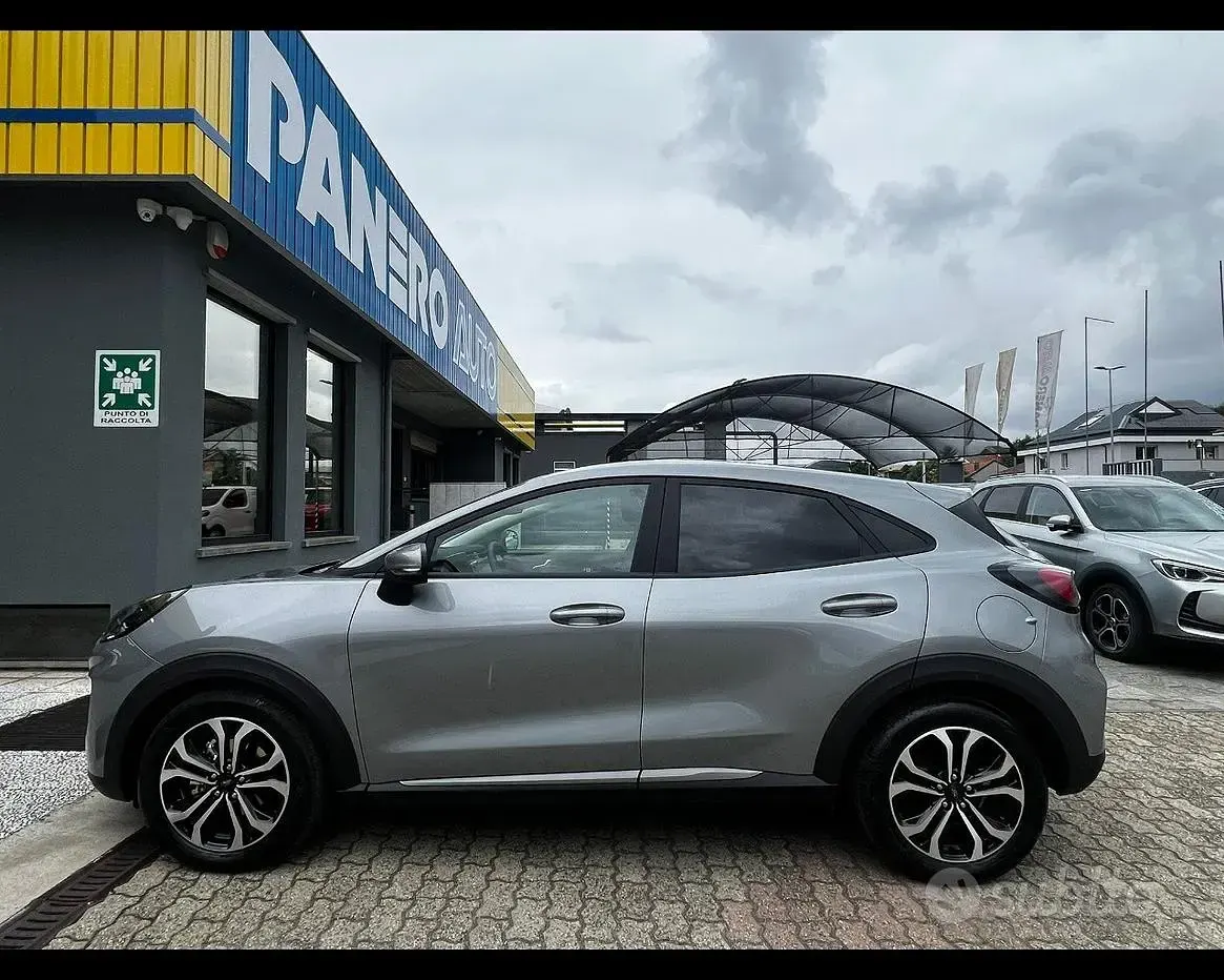 Usata Ford Puma Titanium 125 CV (91 kW) 2024 Gray SUV