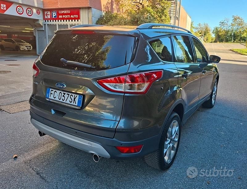 Usata Ford Kuga Business Edition 150 CV (110 kW) 2016 Grigio SUV