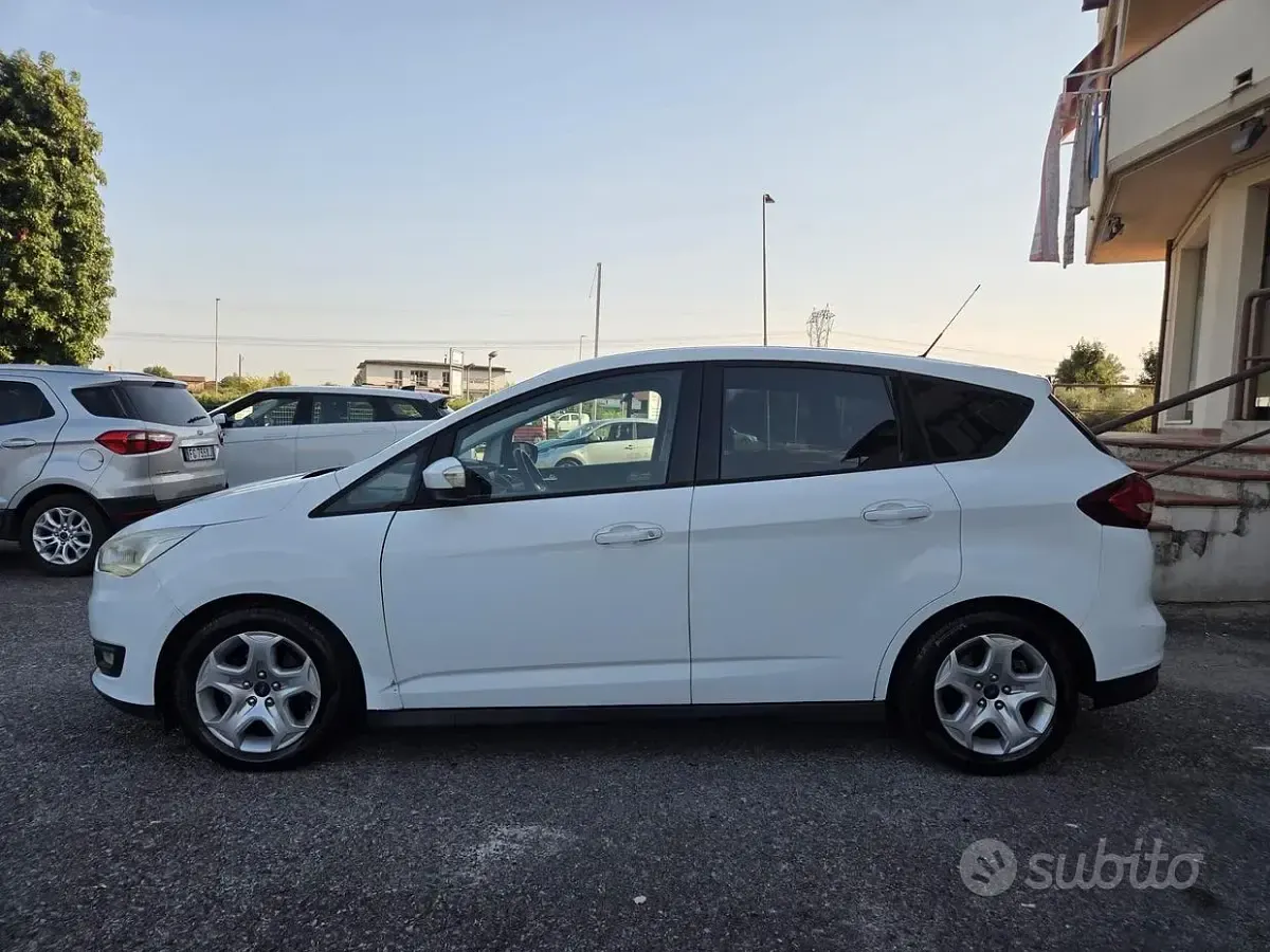 Usata Ford C-MAX 95 CV (69 kW) 2016 Bianco Monovolume