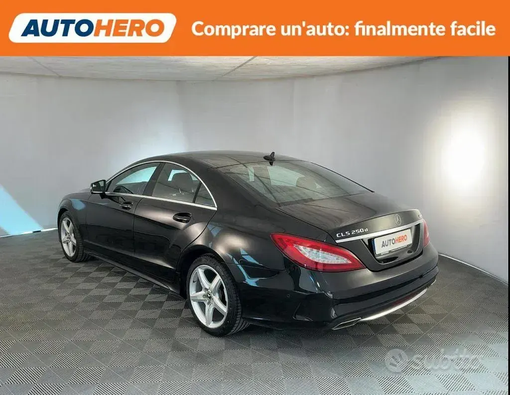 Usata Mercedes CLS250 204 CV (150 kW) 2018 Nero Coupé