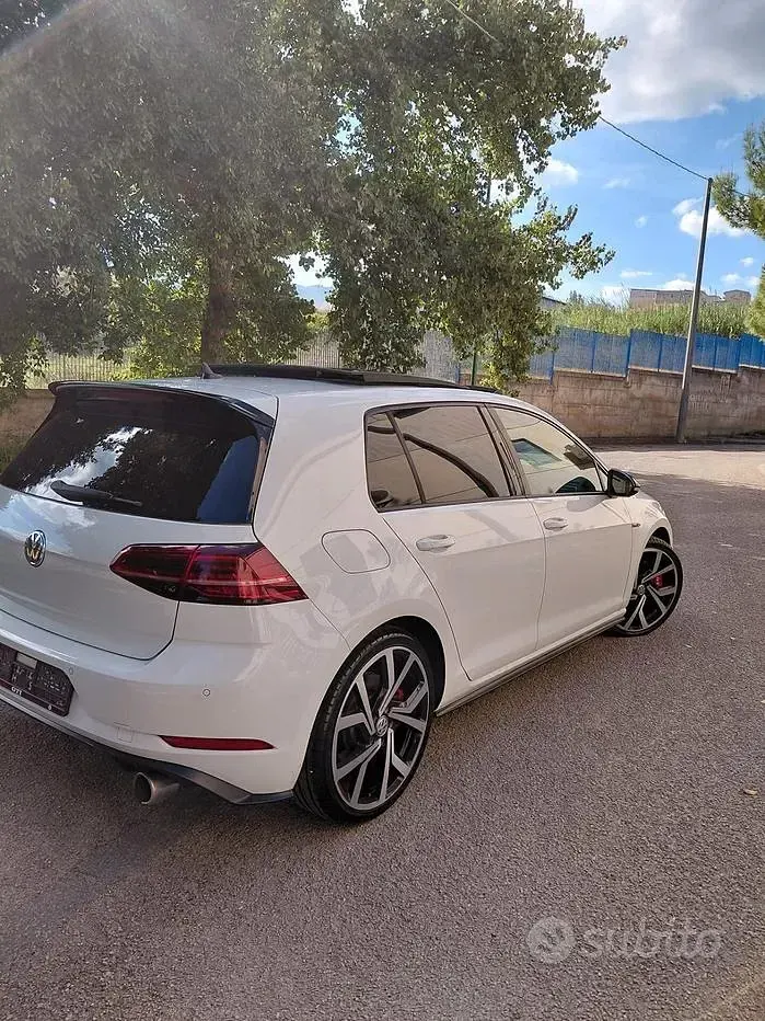 Usata VW Golf VII GTI 245 CV (180 kW) 2018 Bianco Berlina