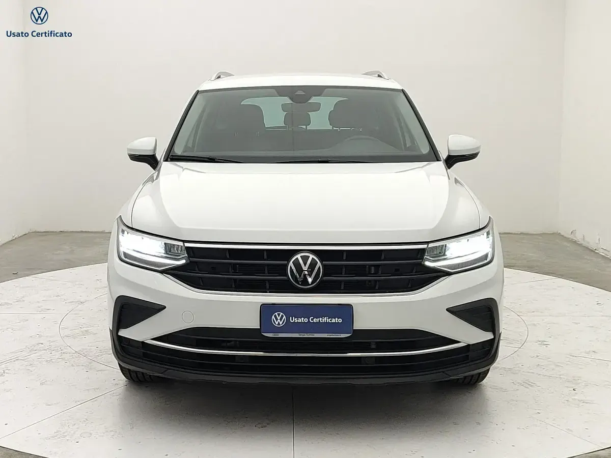 Usata VW Tiguan Life 150 CV (110 kW) 2023 Bianco SUV