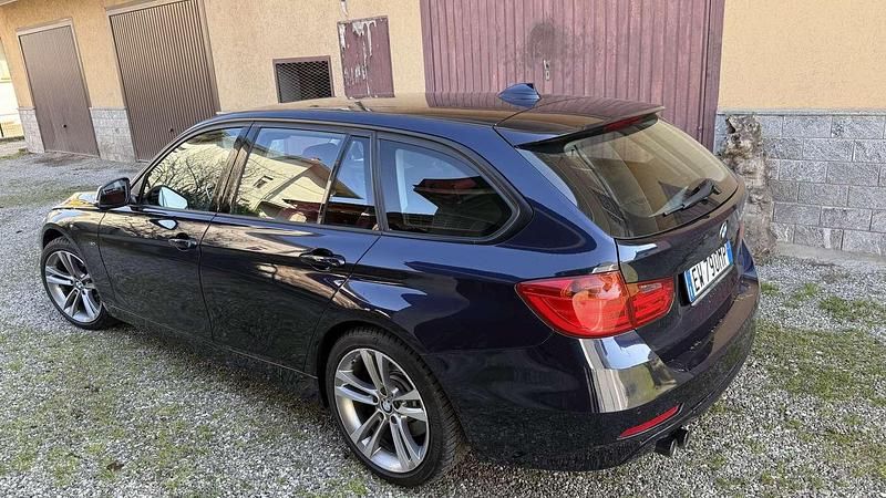 Usata BMW 330 Sport Line 258 CV (189 kW) 2014 Station wagon