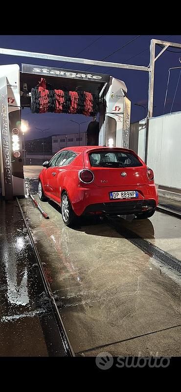 Begagnad Alfa Romeo MiTo 155 HK (114 kW) 2008 Röd Halvkombi