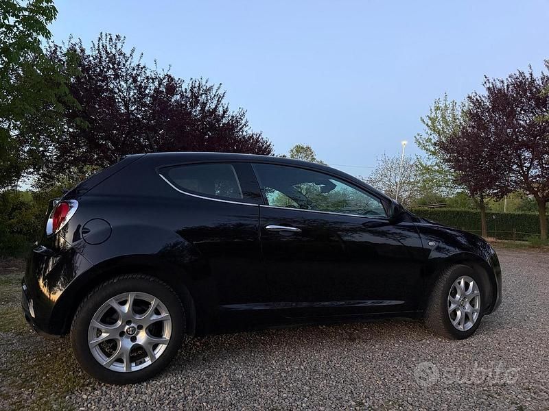 Usata Alfa Romeo MiTo 120 CV (88 kW) 2013 Nero Utilitaria