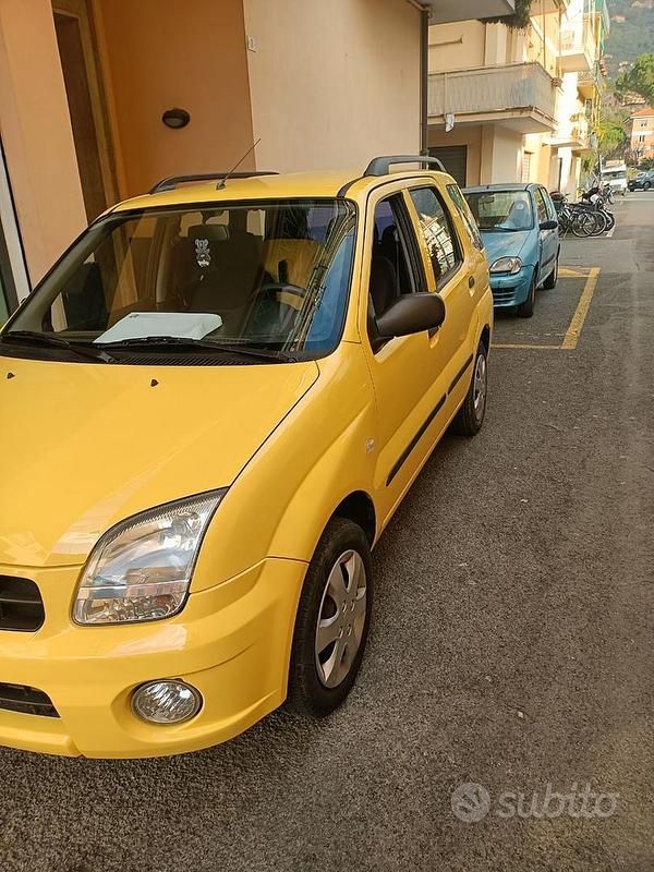 Usata Subaru Justy 2004 Giallo Utilitaria