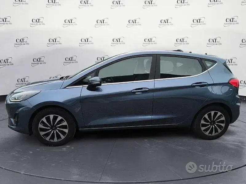 Usata Ford Fiesta Titanium 75 CV (55 kW) 2023 Grigio Utilitaria