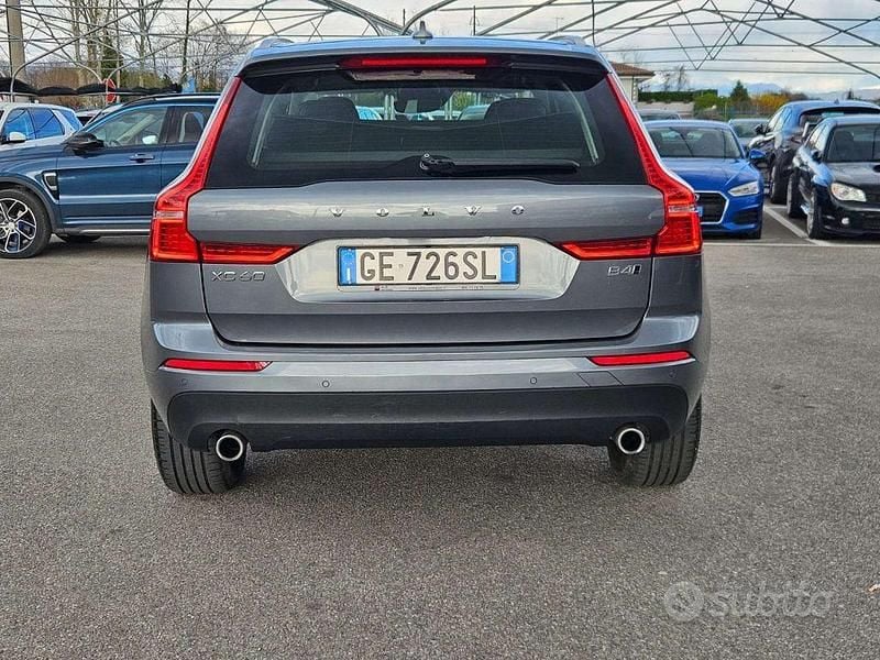 Usata Volvo XC60 Business Edition 197 CV (144 kW) 2021 Grigio SUV