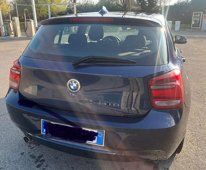 Usata BMW 116 116 CV (85 kW) 2014 Blu/azzurro Utilitaria