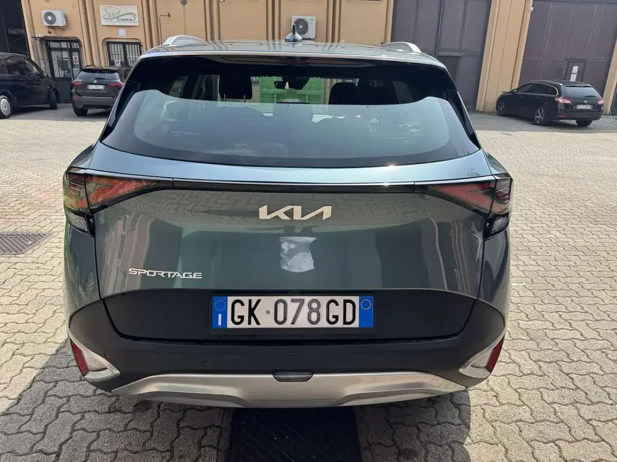 Usata Kia Sportage 136 CV (100 kW) 2022 Yuka steel gray SUV