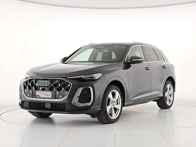 Grigio Nuova 2025 Audi Q5 S-Line SUV | 77.500 € (Cara) - Immagine 1/4